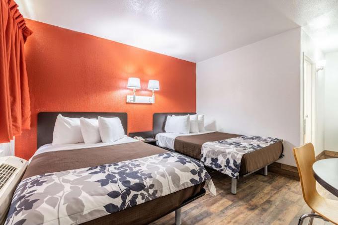 Rodeo Inn Pecos Bagian luar foto